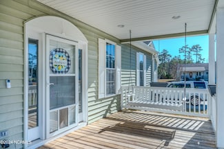 200 Thompson Field Cir, Gloucester, NC 28528