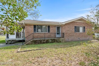 220 Azalea Cir, Sunset Beach, NC 28468