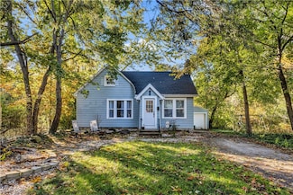 1602 Rydalmount Rd, Cleveland, OH 44118