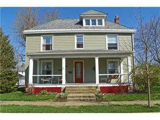 132 S Center St, West Jefferson, OH 43162