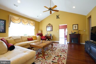 292 Westminster Ln, Souderton, PA 18964