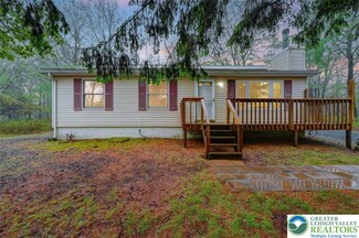 605 Scenic Dr, Albrightsville, PA 18210