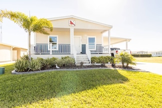 1551 Whispering Pines Loop, Frostproof, FL 33843