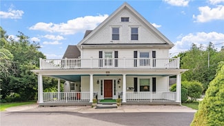 51 Beach St, Westerly, RI 02891
