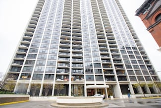 1560 N Sandburg Terrace Unit 504J, Chicago, IL 60610