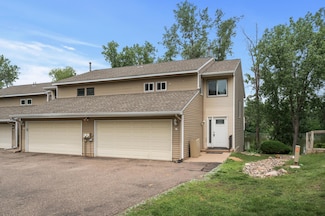 15 Round Lake Trail, Saint Paul, MN 55117