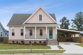 1815 Alexander Ave, Arabi, LA 70032