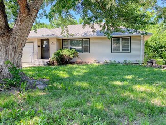 713 Morningside Dr, Salina, KS 67401