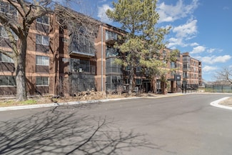 334 Cherokee Ave Unit 401, Saint Paul, MN 55107