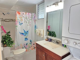 1535 Pensacola St Unit 36, Honolulu, HI 96822