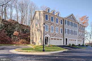 2571 Riddle Ave, Wilmington, DE 19806