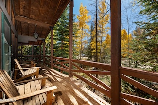 711 Golf Course Rd, Grand Lake, CO 80447