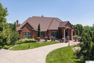 1221 N 141st Ave, Omaha, NE 68154