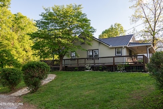 204 E Howard Rd, Livingston, TN 38570