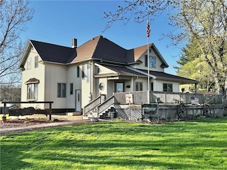 W15754 State Highway 121, Hixton, WI 54635