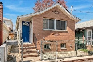 25 Edgewater Park Unit 25 B, Bronx, NY 10465