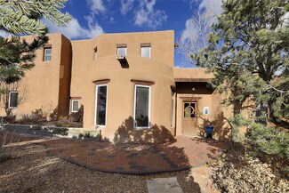 20 Apache Creek Rd, Santa Fe, NM 87505
