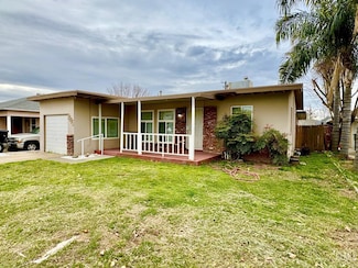 2805 Charleston Dr, Bakersfield, CA 93308