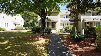 212 Maple Brook Rd, Bellingham, MA 02019
