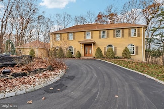 400 Highview Dr, Wayne, PA 19087