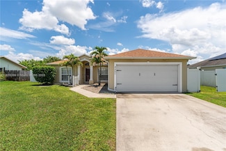 2357 SW Chestnut Ln, Port Saint Lucie, FL 34953