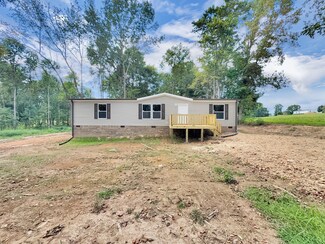 5110 White Springs Ln, Lafayette, TN 37083