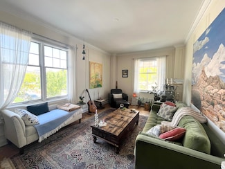 925 E Wells St, Milwaukee, WI 53202