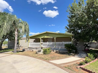 5303 Pharr Ln, Zapata, TX 78076