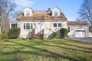 60 Wrentham Rd, Bellingham, MA 02019