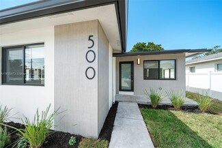 500 NW 7th Ct, Hallandale Beach, FL 33009