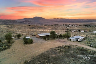 10305 China Ditch Rd, Melba, ID 83641