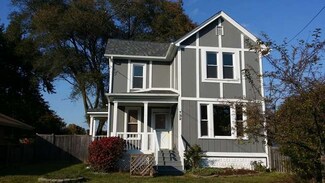 732 Rural St, Aurora, IL 60505