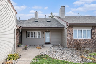 918 Timber Creek Dr Unit 18, Grand Ledge, MI 48837