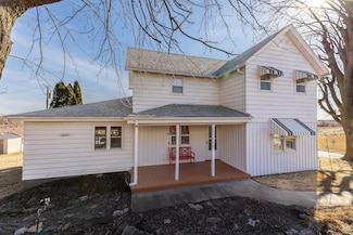 128 S Main St, Dickeyville, WI 53808
