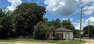 110 S Kentucky St, Panama, OK 74930