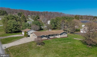 2 Red Oak Terrace, New Ringgold, PA 17960