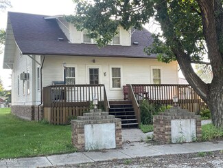 121 Helen St S, Streeter, ND 58483
