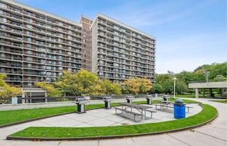15038 Union Turnpike Unit 3D, Flushing, NY 11367