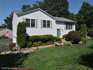 45 Poppy Place, Warwick, RI 02886