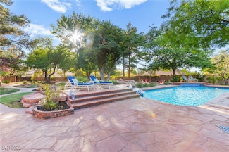3841 Hildebrand Ln, Las Vegas, NV 89121