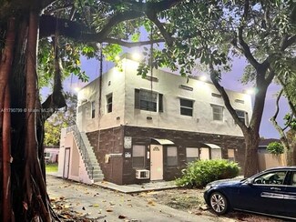 2205 Roosevelt St, Hollywood, FL 33020