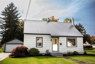 56 Allen St, Gowanda, NY 14070