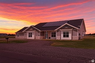 5724 W 2425 N, Hooper, UT 84315