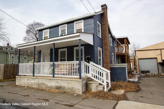 54 W Bridge St, Catskill, NY 12414