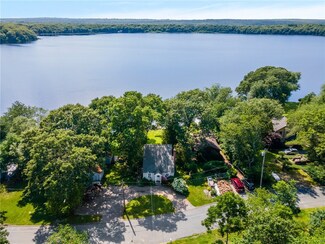21 Tomahawk Trail S, Wakefield, RI 02879