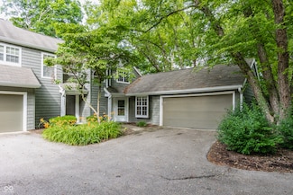 7803 Harbour Isle, Indianapolis, IN 46240