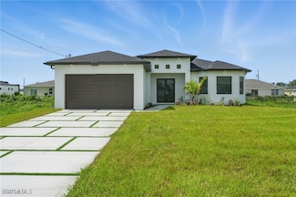 726 Cardinal St E, Lehigh Acres, FL 33974