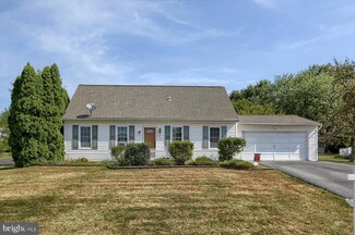 621 Bernhard Ave, Mount Joy, PA 17552