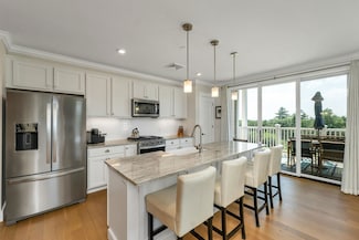 3 Longview Dr Unit 202, Atkinson, NH 03811