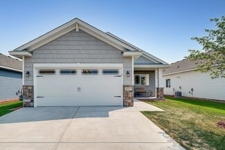 825 Golden Way NW, Isanti, MN 55040